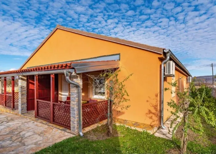 Rustic Retreat In 3* Pridraga