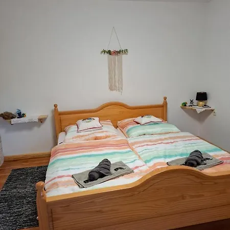 Rustic Retreat In 3* Pridraga